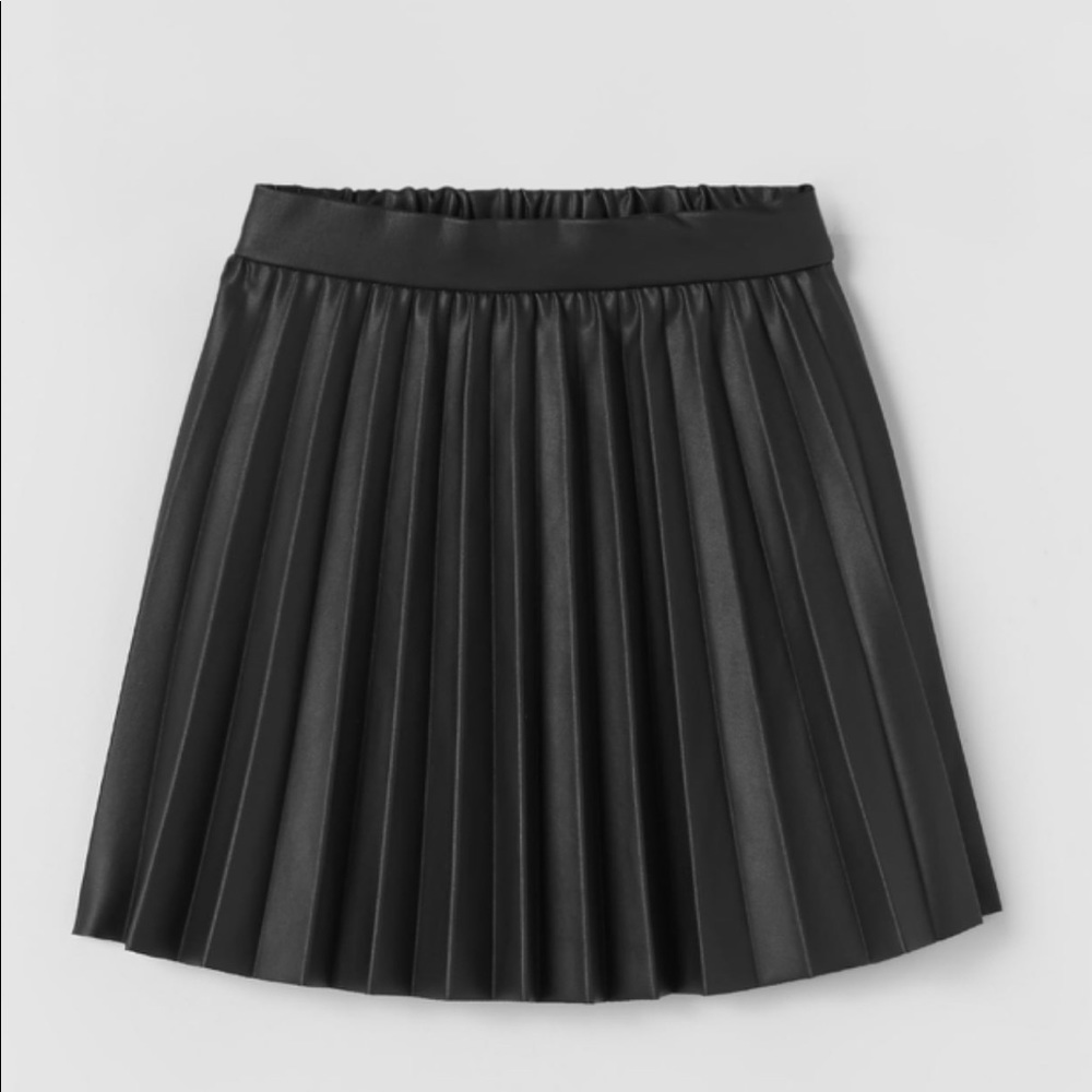 TEXTURED BOX PLEAT SKIRT